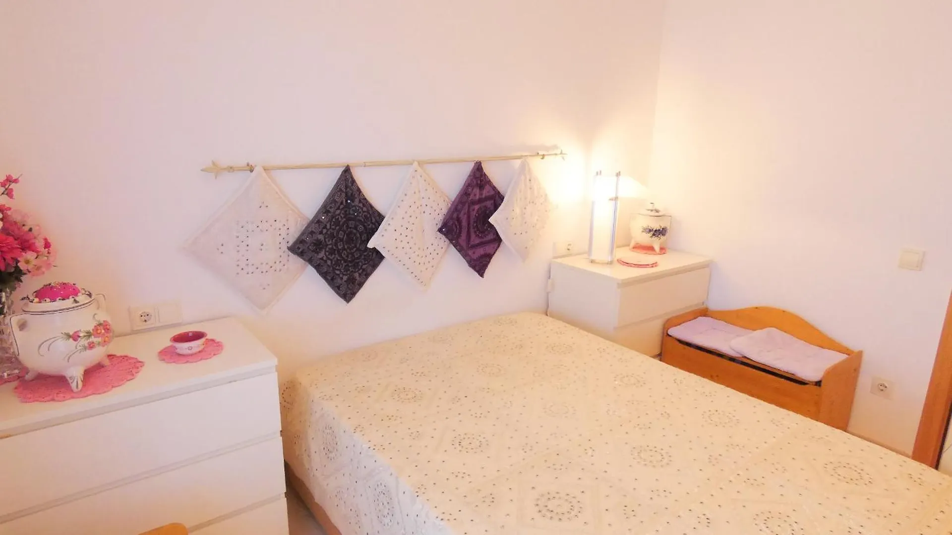 Marbella Apartment Roses