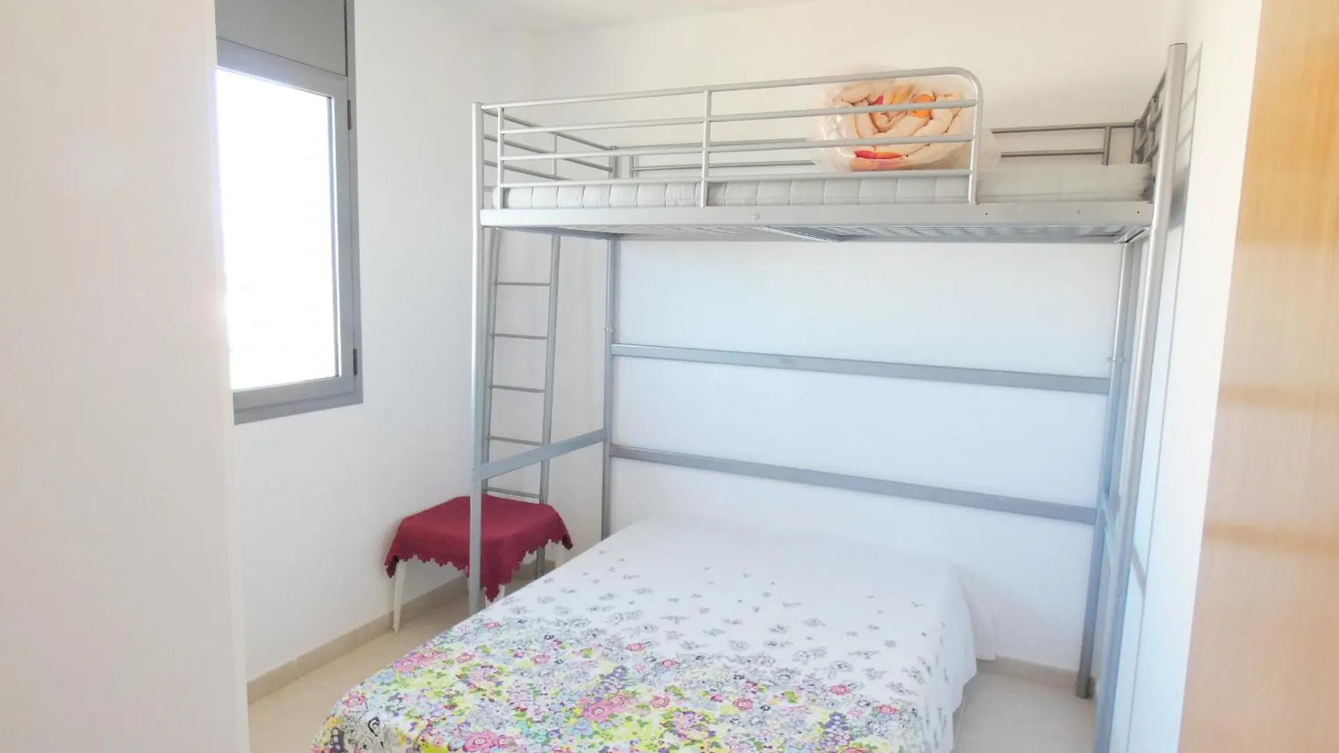 Marbella Apartment Roses