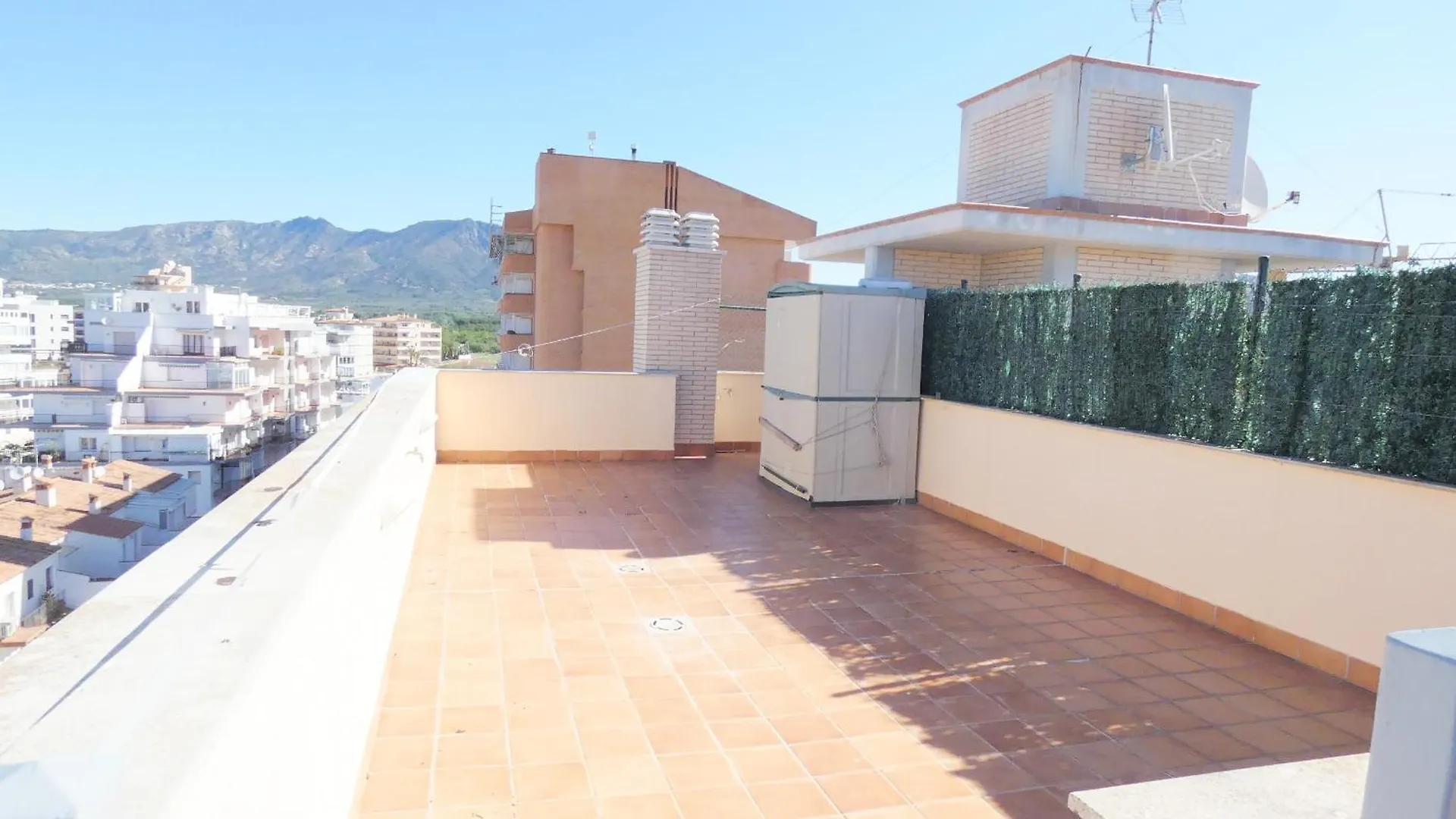 Marbella Apartment Roses Spain