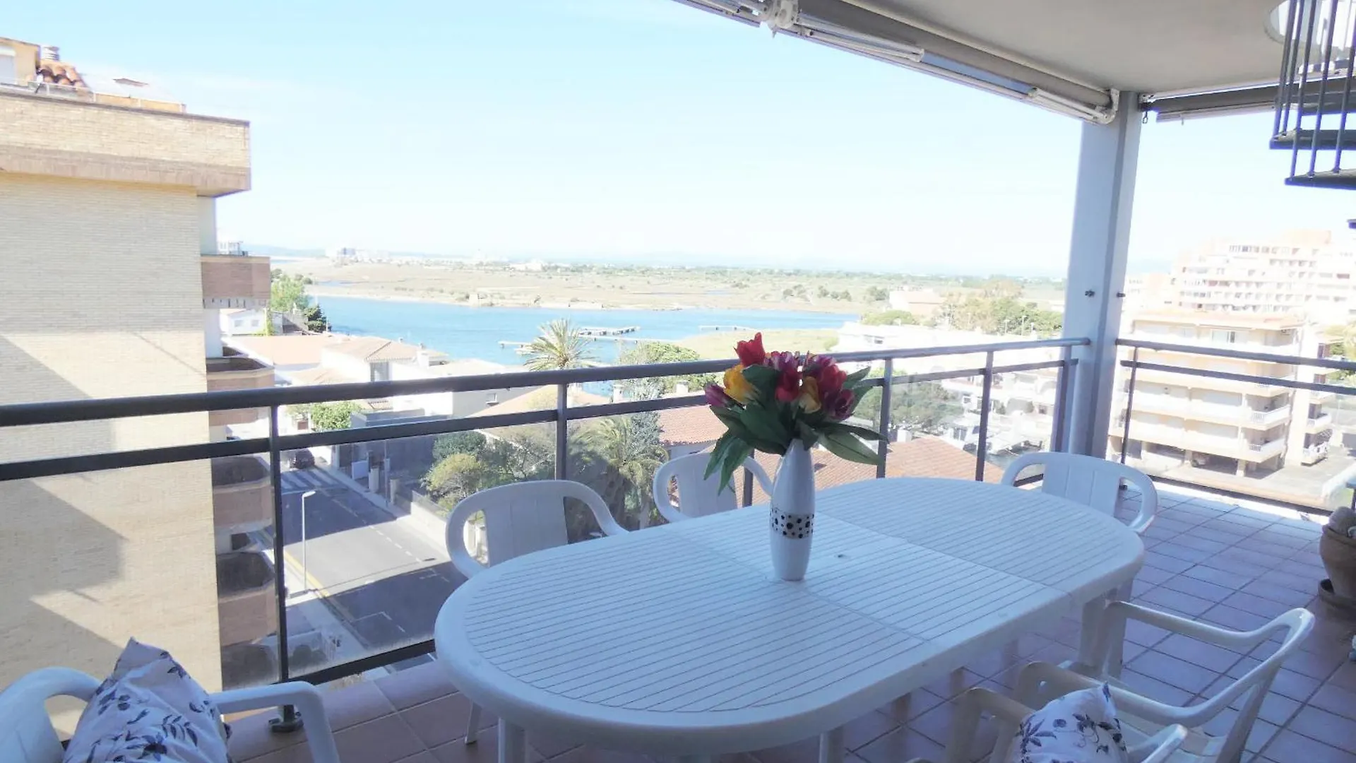 Marbella Apartment Roses Spain